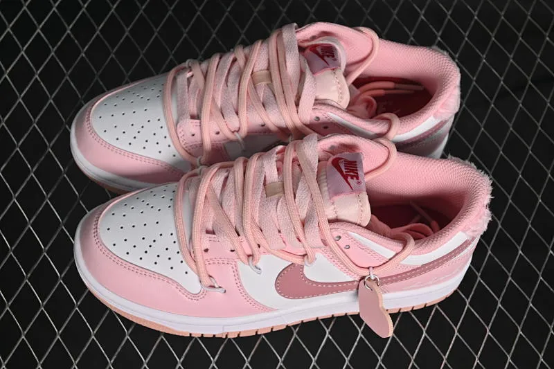 All Categories Nk SB Dunk Series Nk SB Dunk Low Low-top sneakers Nike SB Dunk Low White Pink Straps Low-top casual sneakers DO6485-600